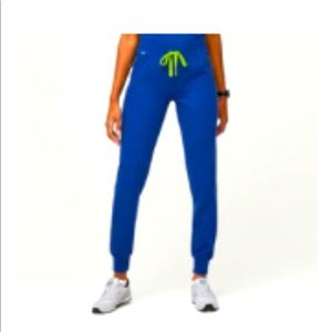 FIGS Cambridge slim jogger scrub pants in ELECTRIC BLUE. NWOT